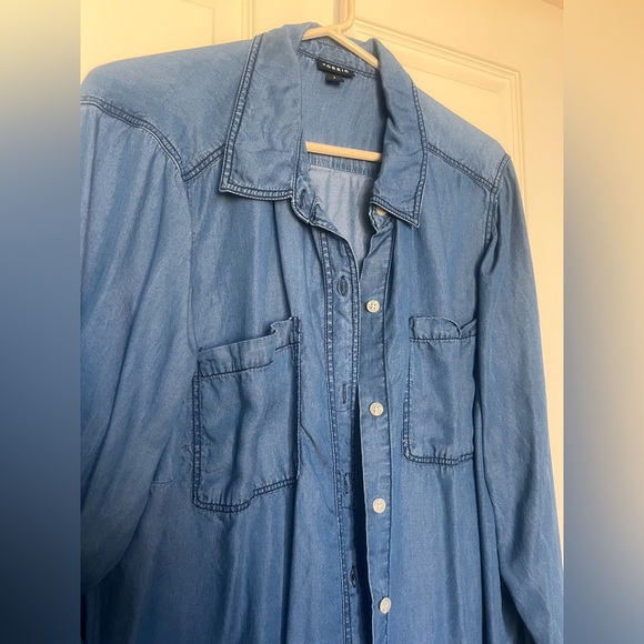 Torrid faux denim shirt - Picture 4 of 4